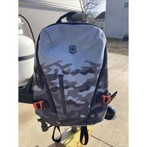 Victorinox Swiss Army VX Touring Citysport Daypack 15" Laptop Backpack Few Scuff